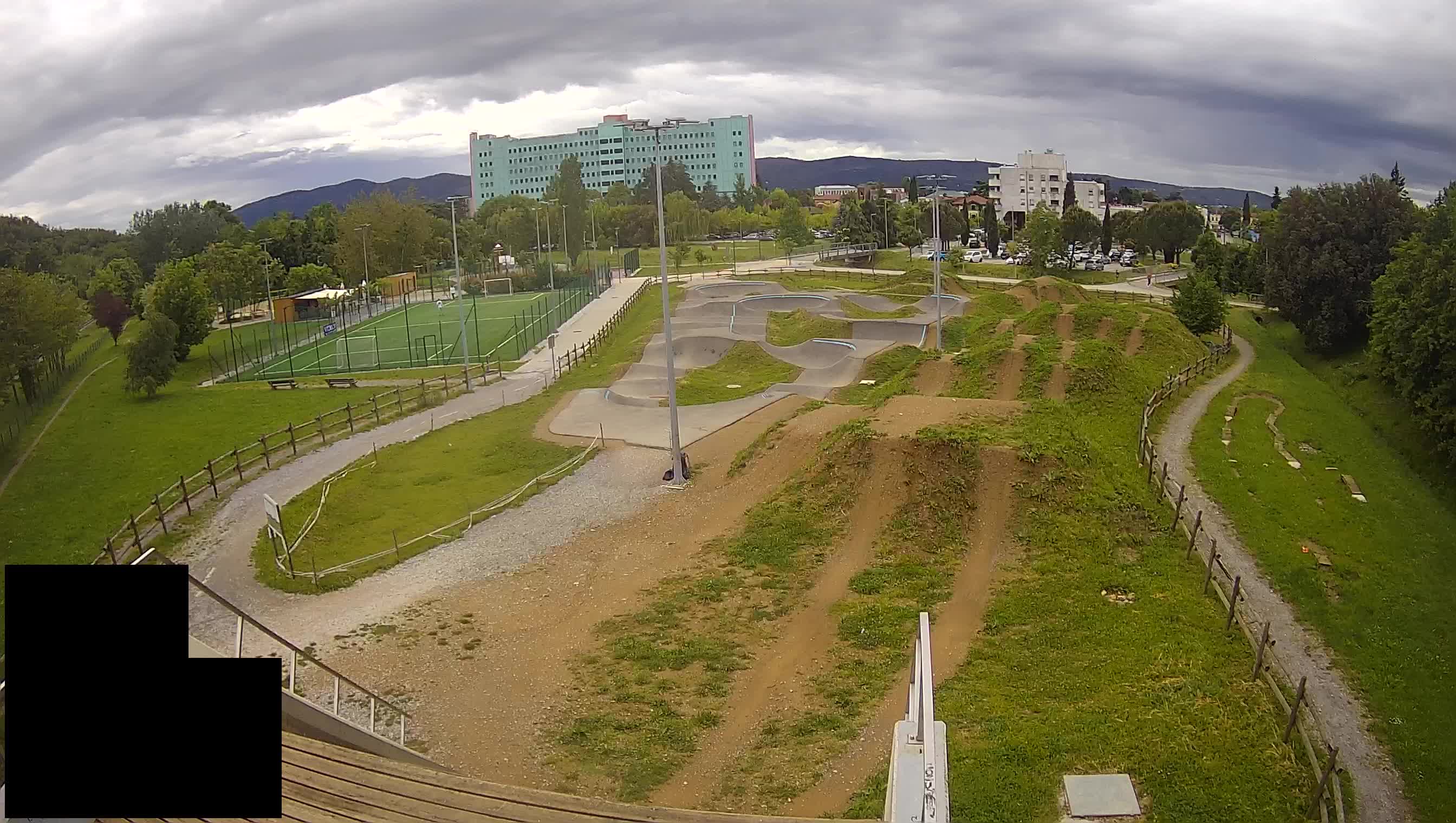 Cámara web en vivo del parque deportivo Šempeter pri Gorici – Eslovenia