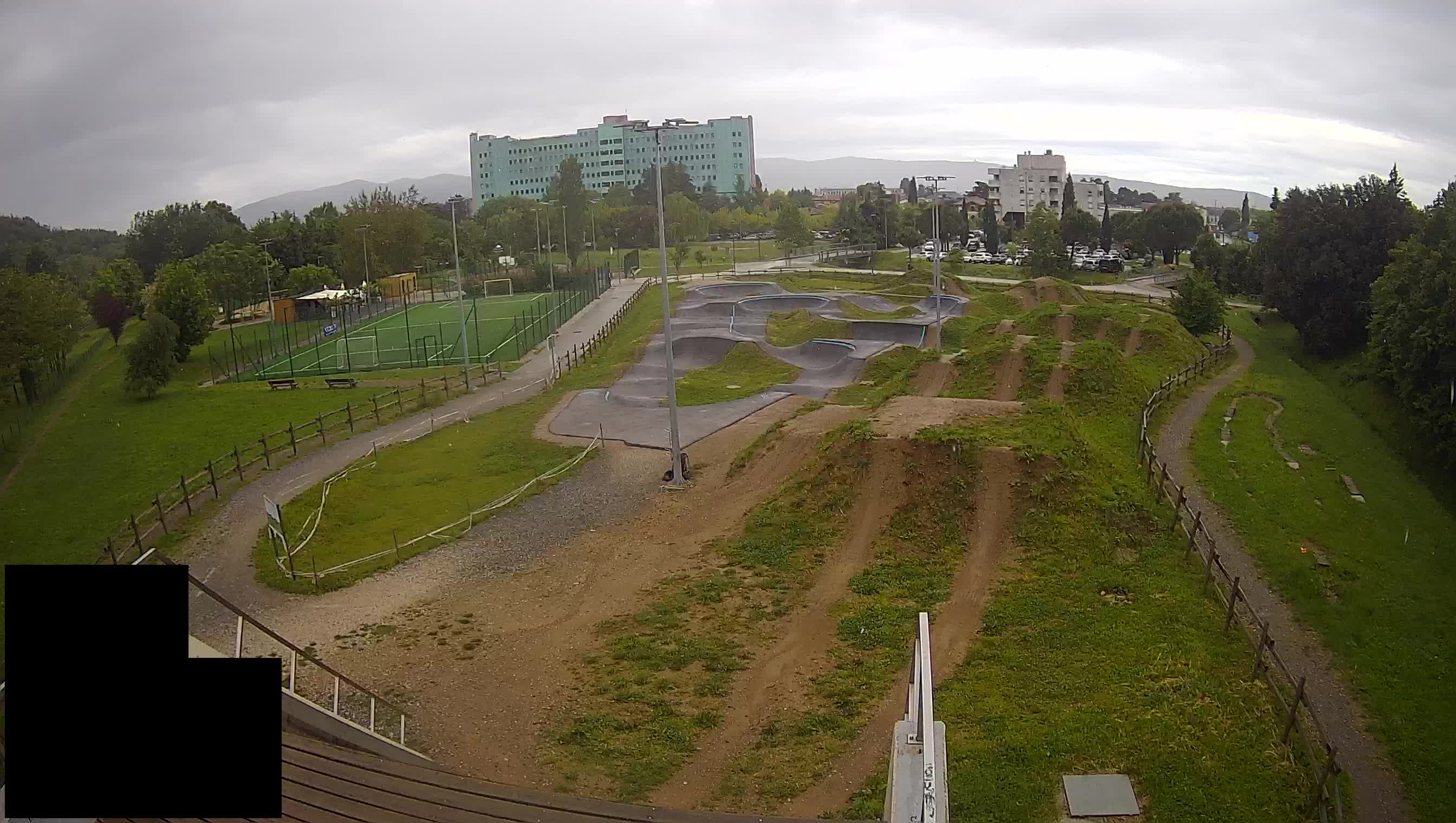 Cámara web en vivo del parque deportivo Šempeter pri Gorici – Eslovenia