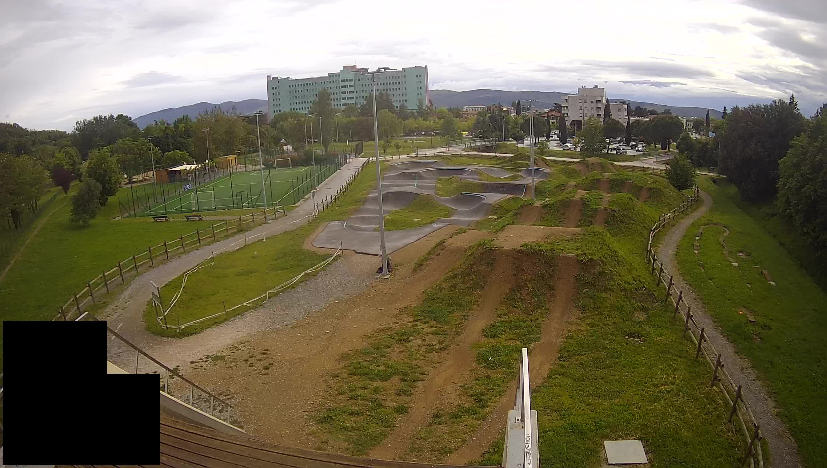 Cámara web en vivo del parque deportivo Šempeter pri Gorici – Eslovenia