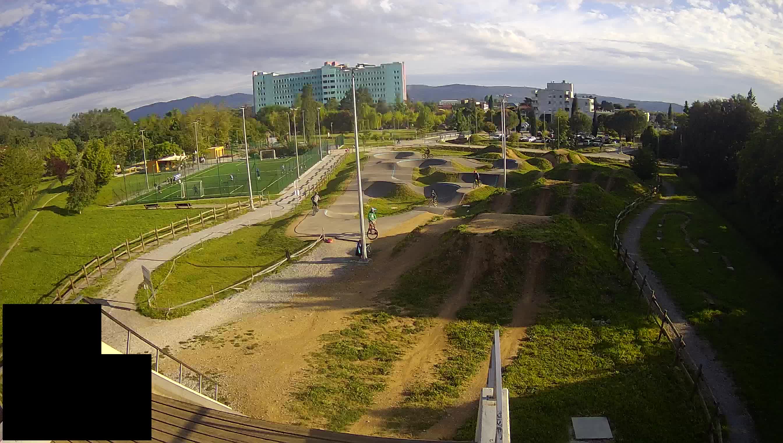 Cámara web en vivo del parque deportivo Šempeter pri Gorici – Eslovenia