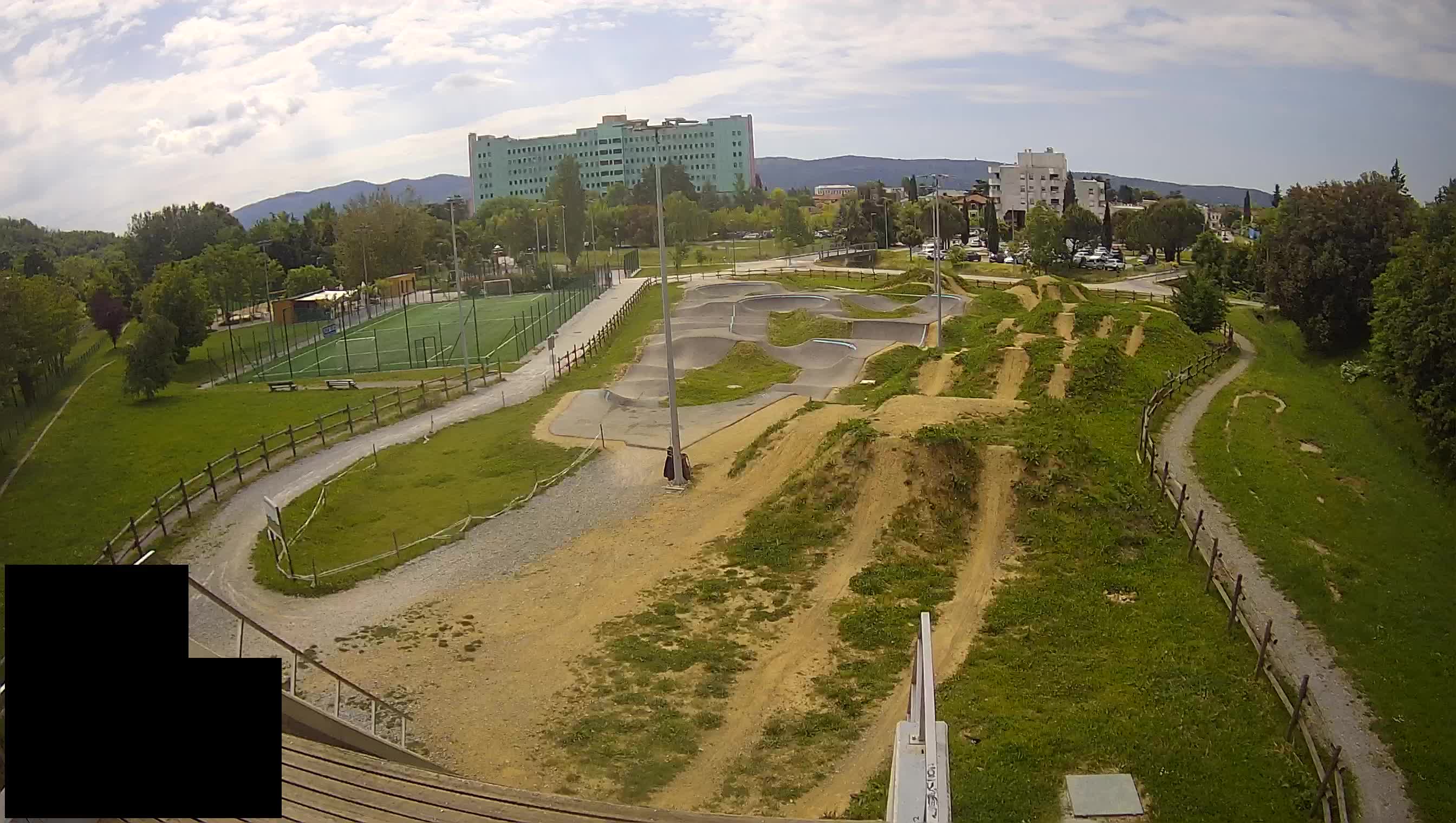 Cámara web en vivo del parque deportivo Šempeter pri Gorici – Eslovenia