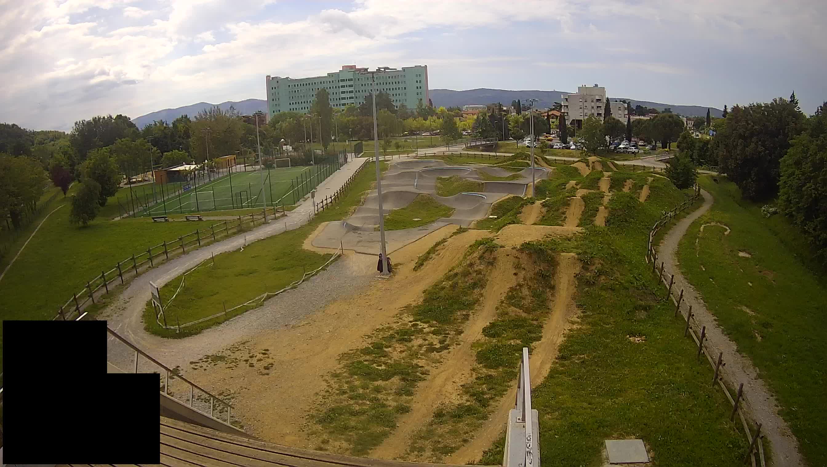 Cámara web en vivo del parque deportivo Šempeter pri Gorici – Eslovenia