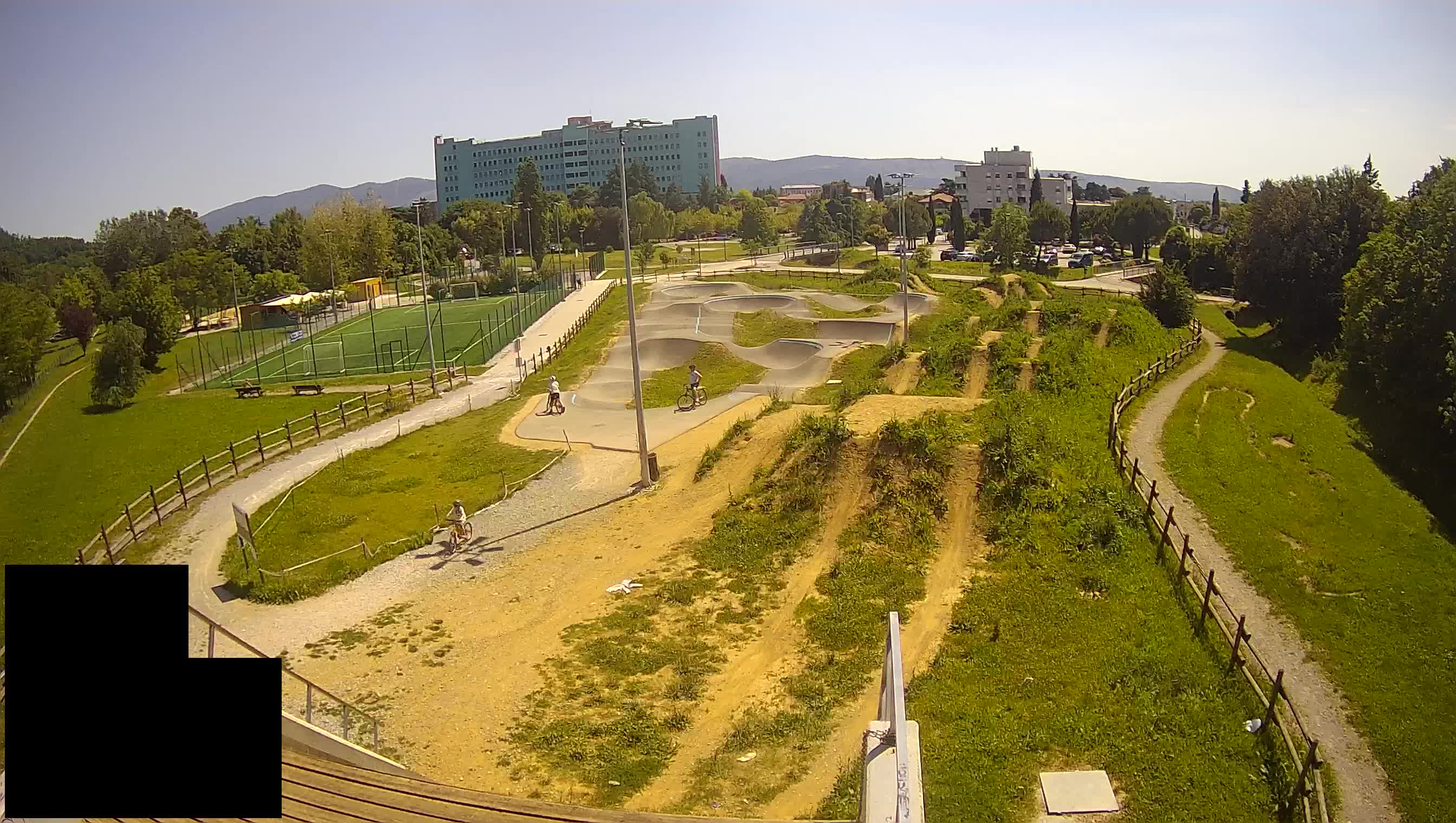 Cámara web en vivo del parque deportivo Šempeter pri Gorici – Eslovenia