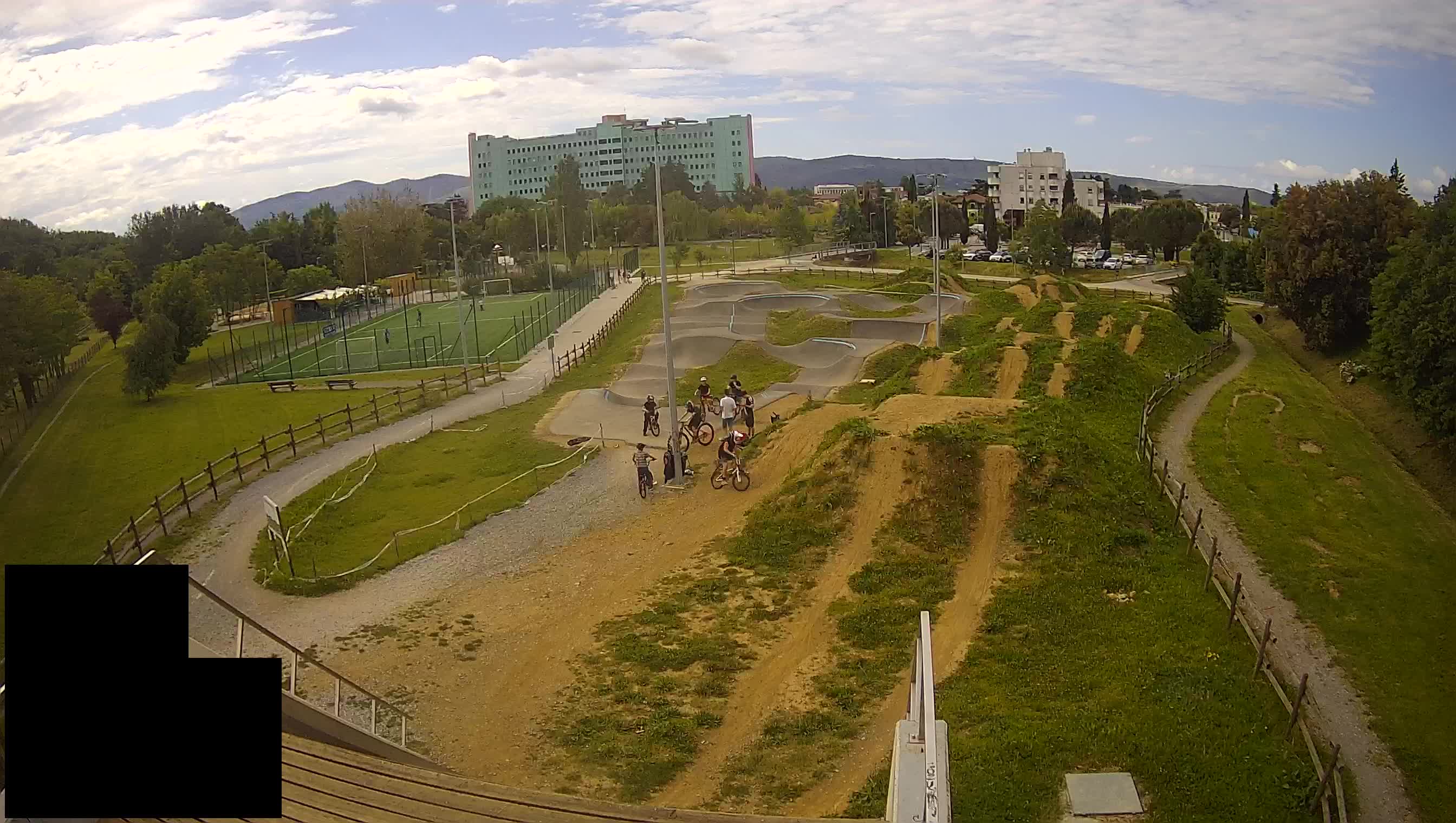 Cámara web en vivo del parque deportivo Šempeter pri Gorici – Eslovenia