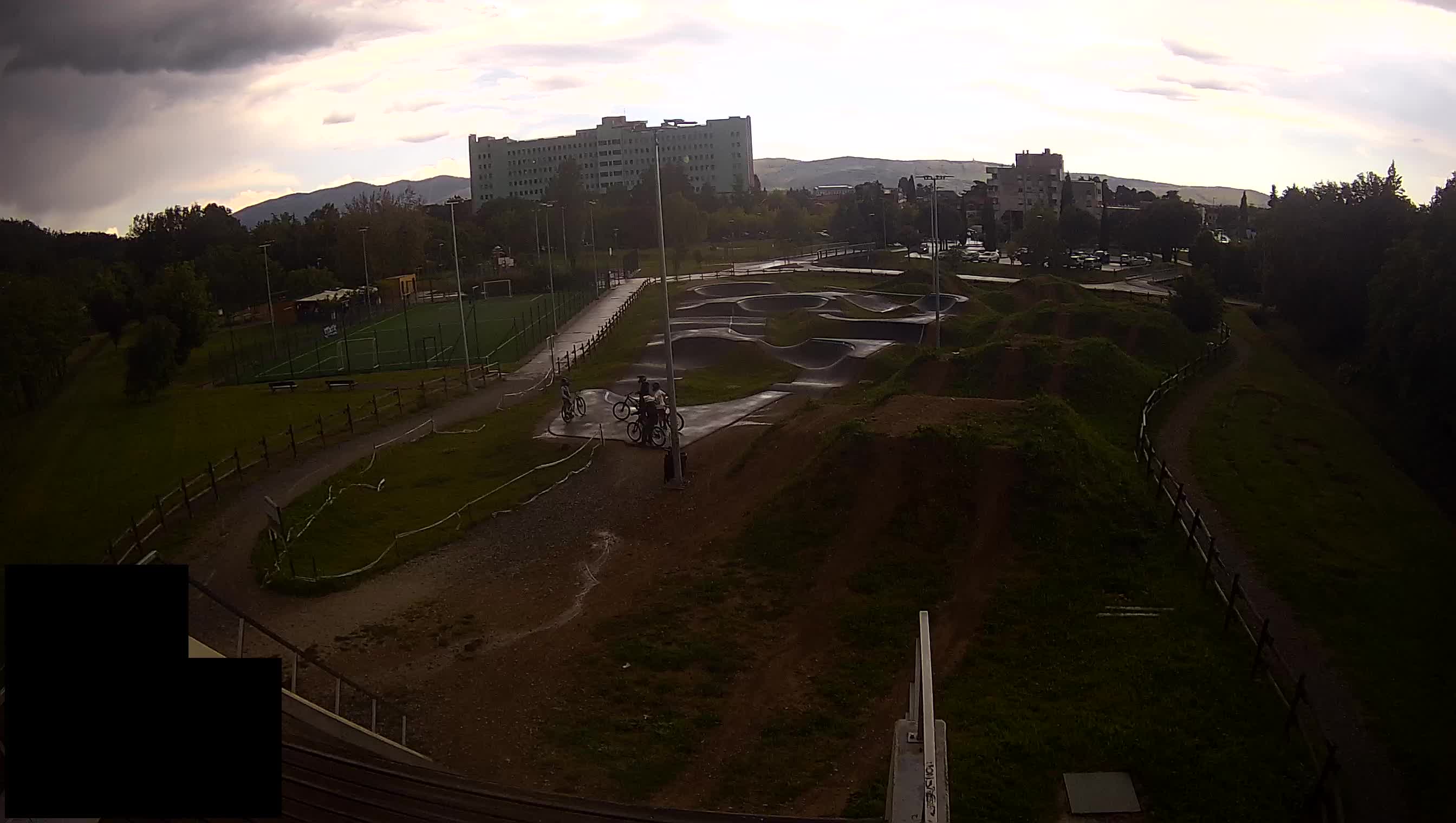 Cámara web en vivo del parque deportivo Šempeter pri Gorici – Eslovenia