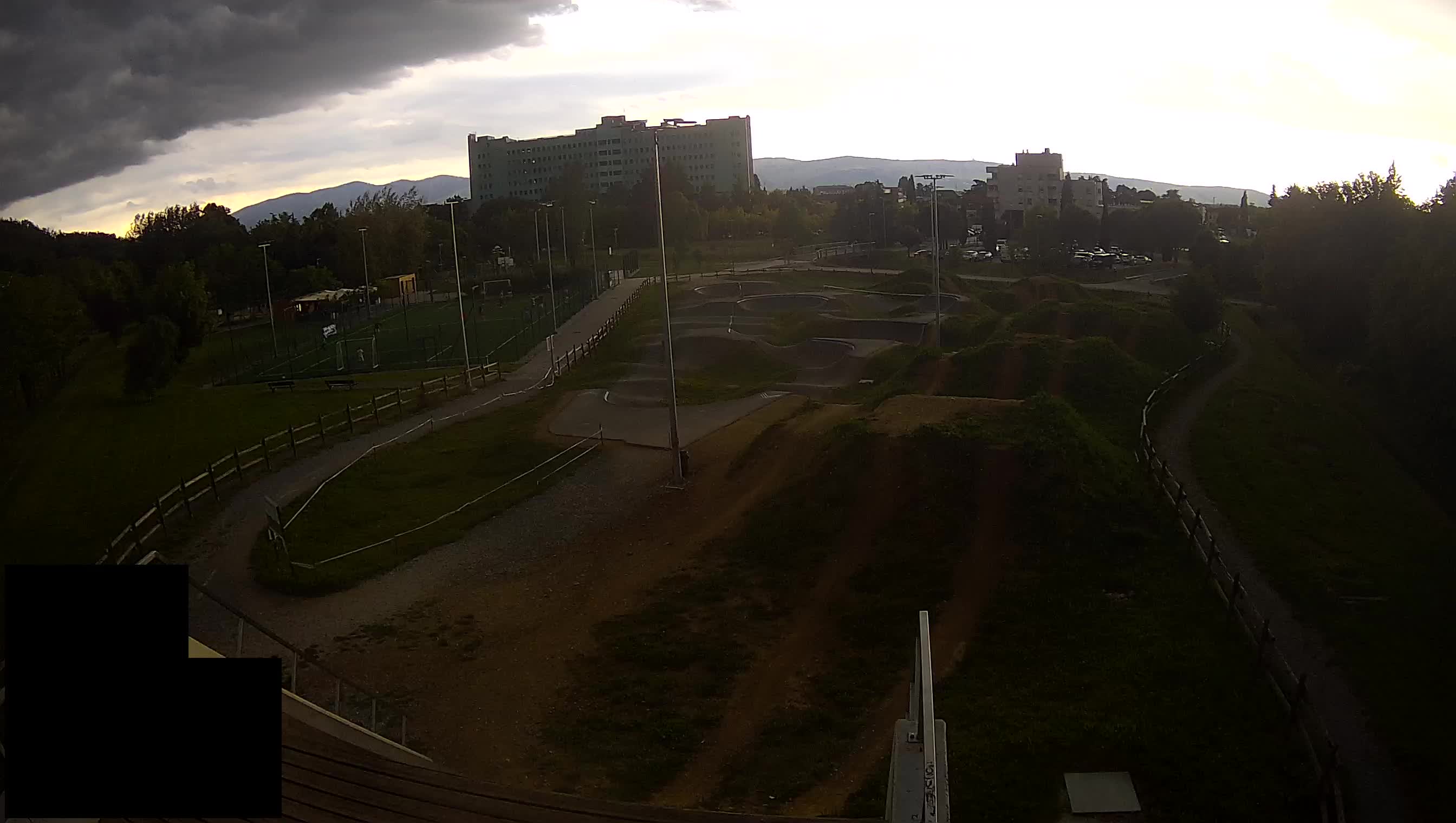 Cámara web en vivo del parque deportivo Šempeter pri Gorici – Eslovenia