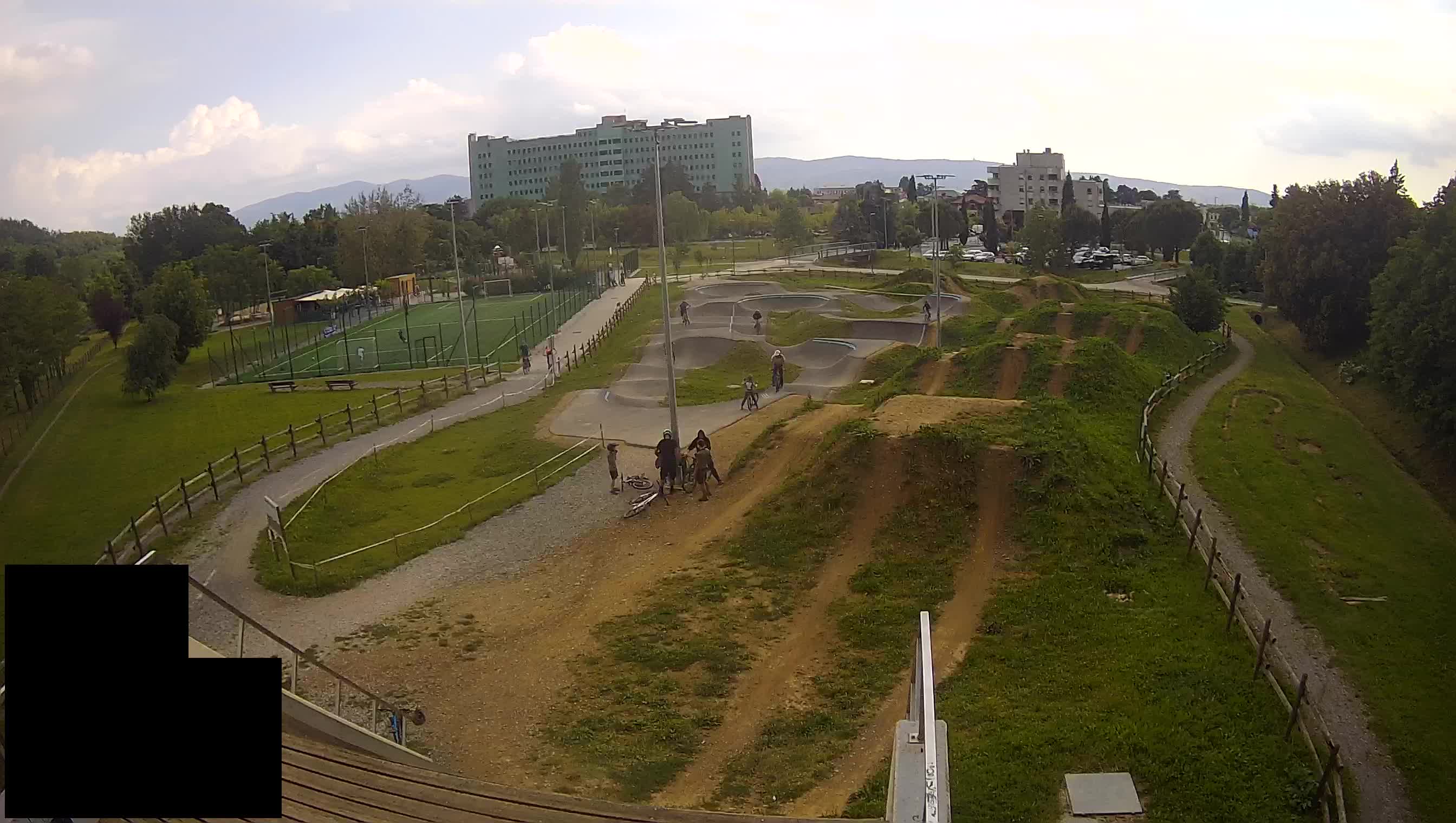 Cámara web en vivo del parque deportivo Šempeter pri Gorici – Eslovenia