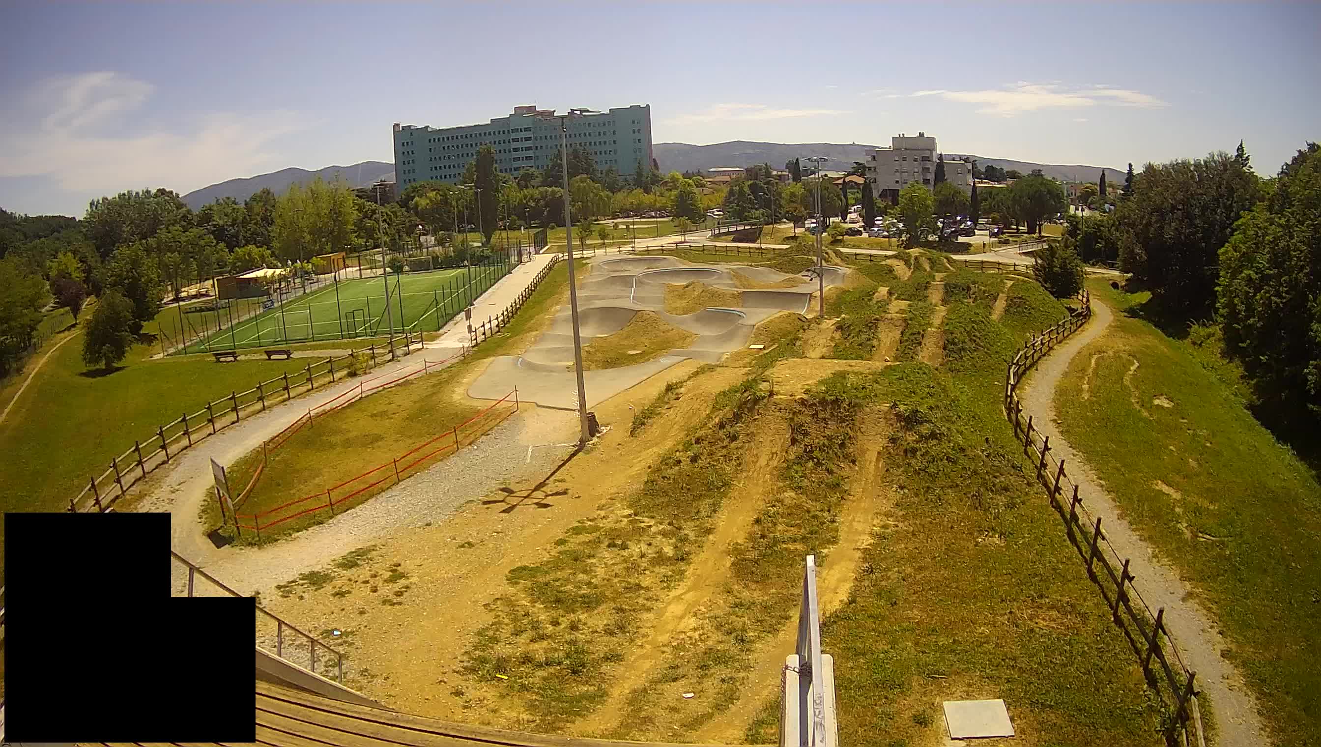 Cámara web en vivo del parque deportivo Šempeter pri Gorici – Eslovenia