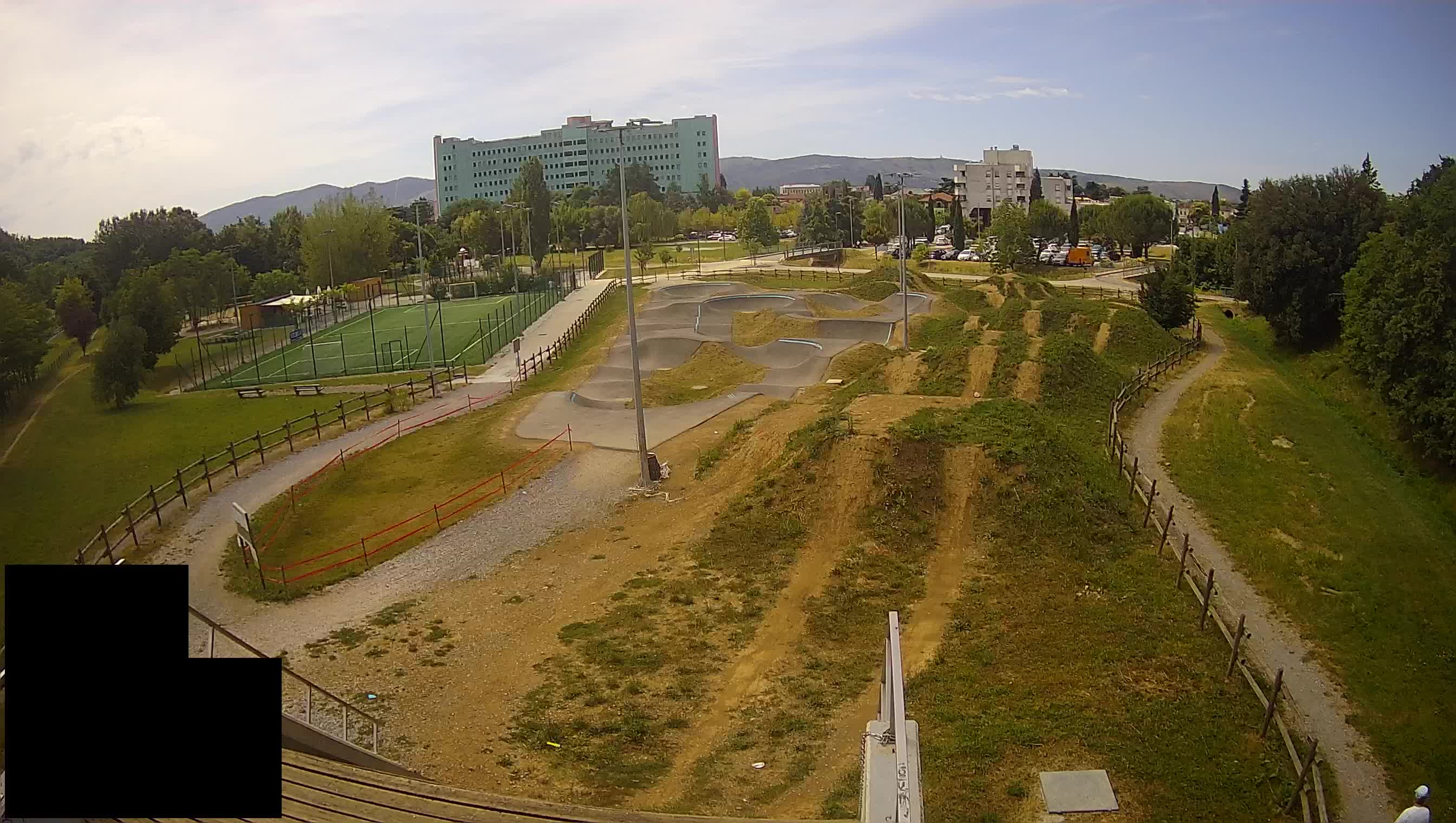 Cámara web en vivo del parque deportivo Šempeter pri Gorici – Eslovenia