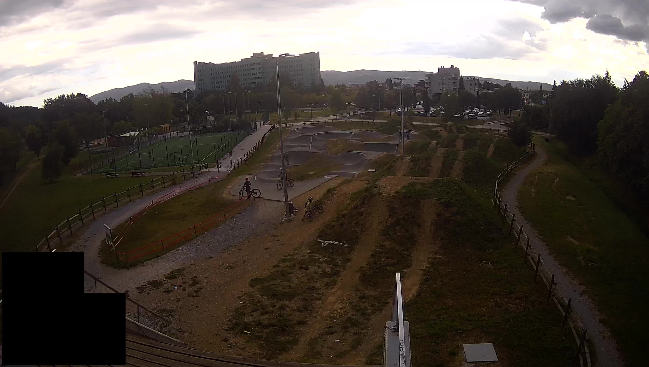 Cámara web en vivo del parque deportivo Šempeter pri Gorici – Eslovenia