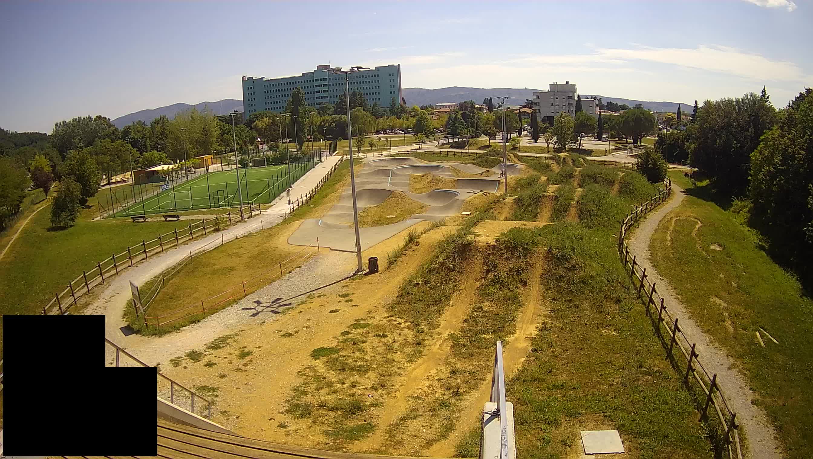 Cámara web en vivo del parque deportivo Šempeter pri Gorici – Eslovenia