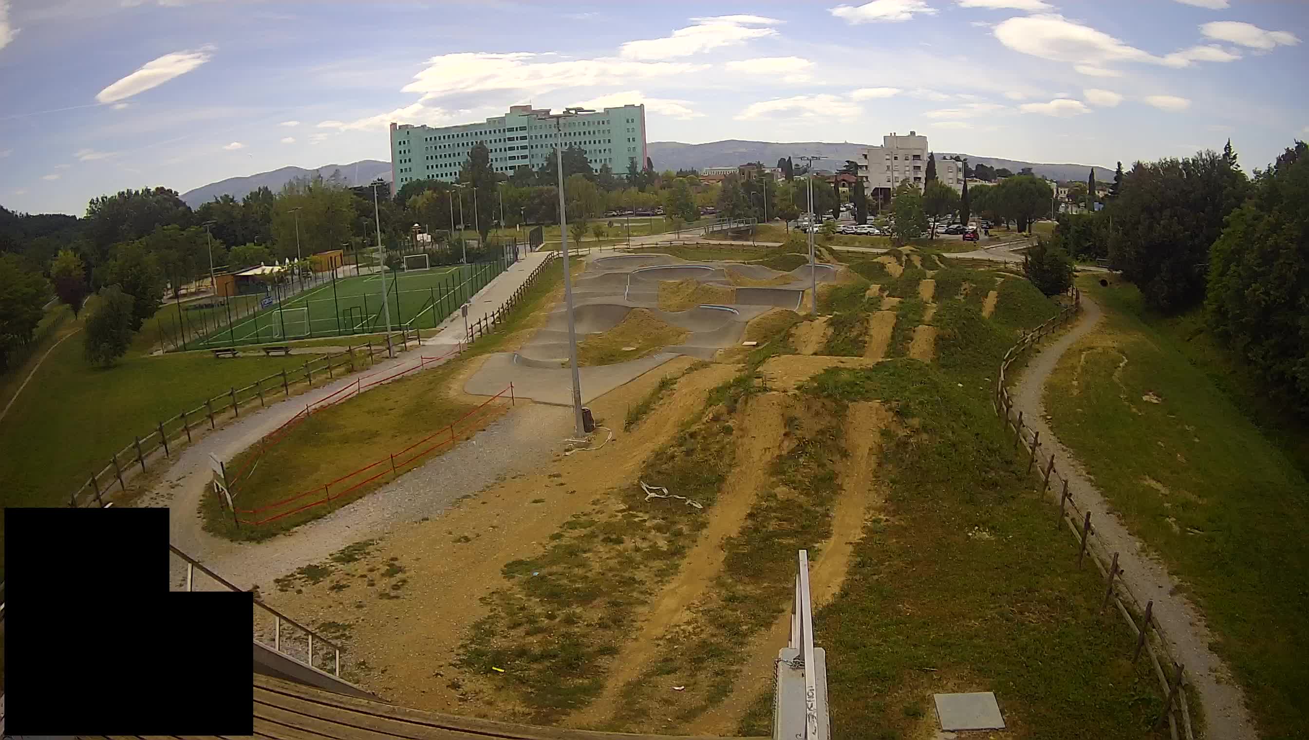 Cámara web en vivo del parque deportivo Šempeter pri Gorici – Eslovenia
