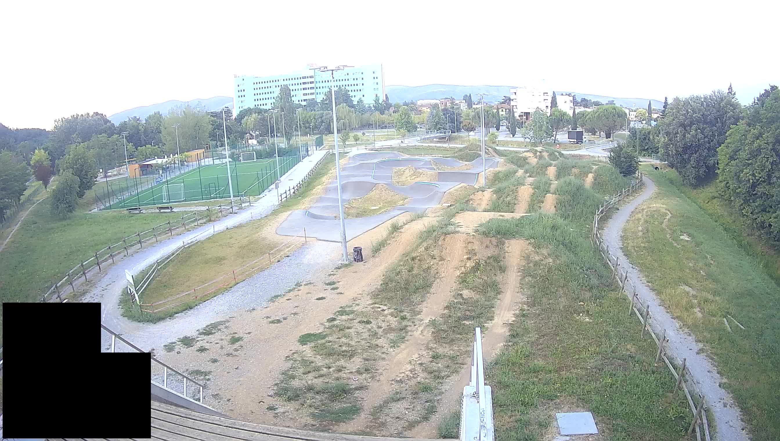 Cámara web en vivo del parque deportivo Šempeter pri Gorici – Eslovenia