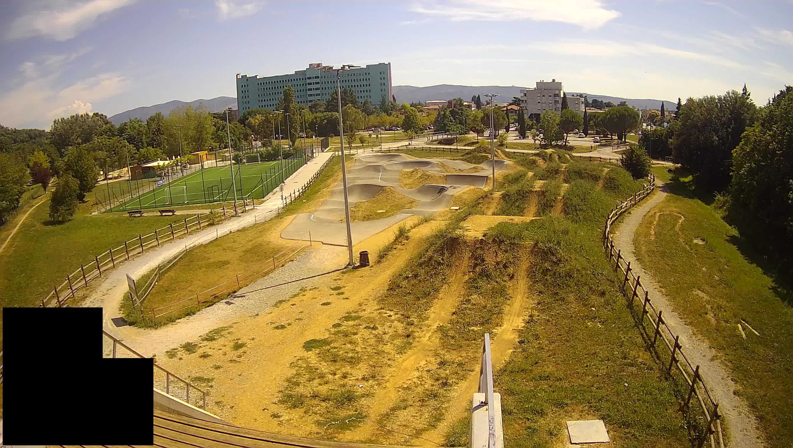 Cámara web en vivo del parque deportivo Šempeter pri Gorici – Eslovenia