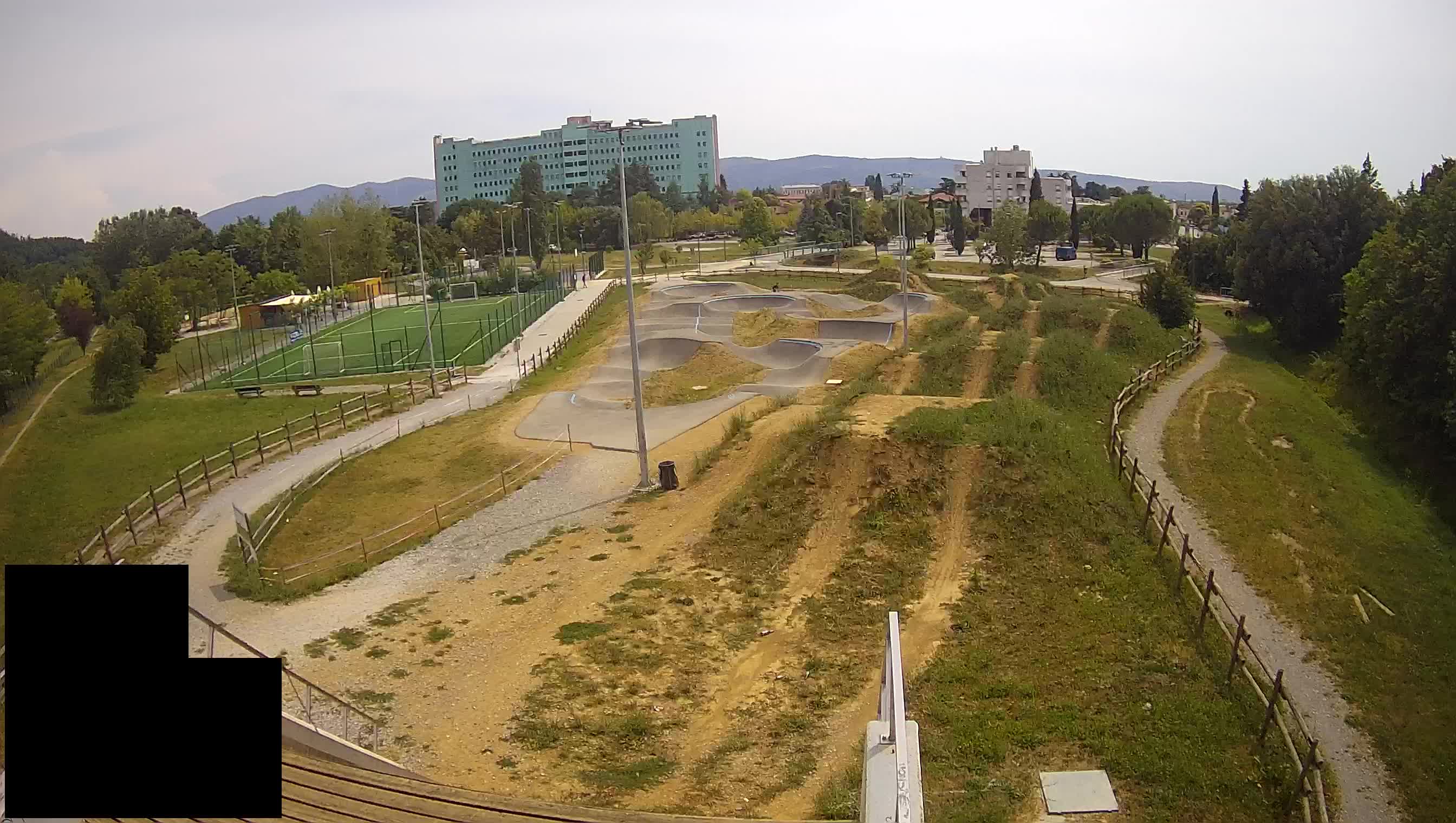 Cámara web en vivo del parque deportivo Šempeter pri Gorici – Eslovenia
