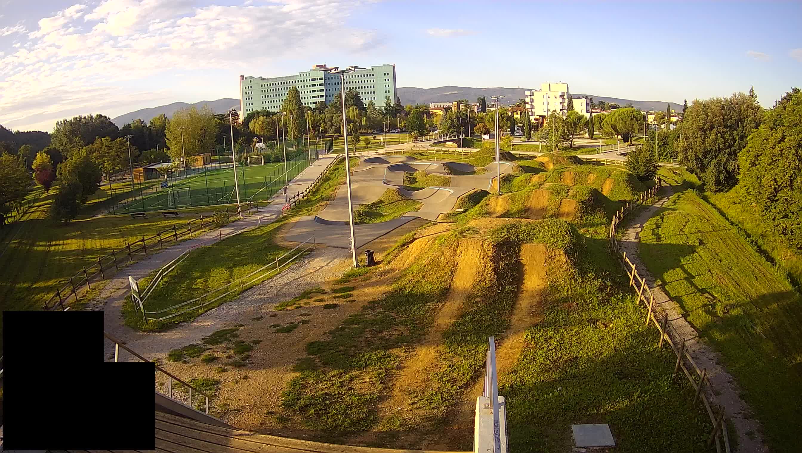 Cámara web en vivo del parque deportivo Šempeter pri Gorici – Eslovenia