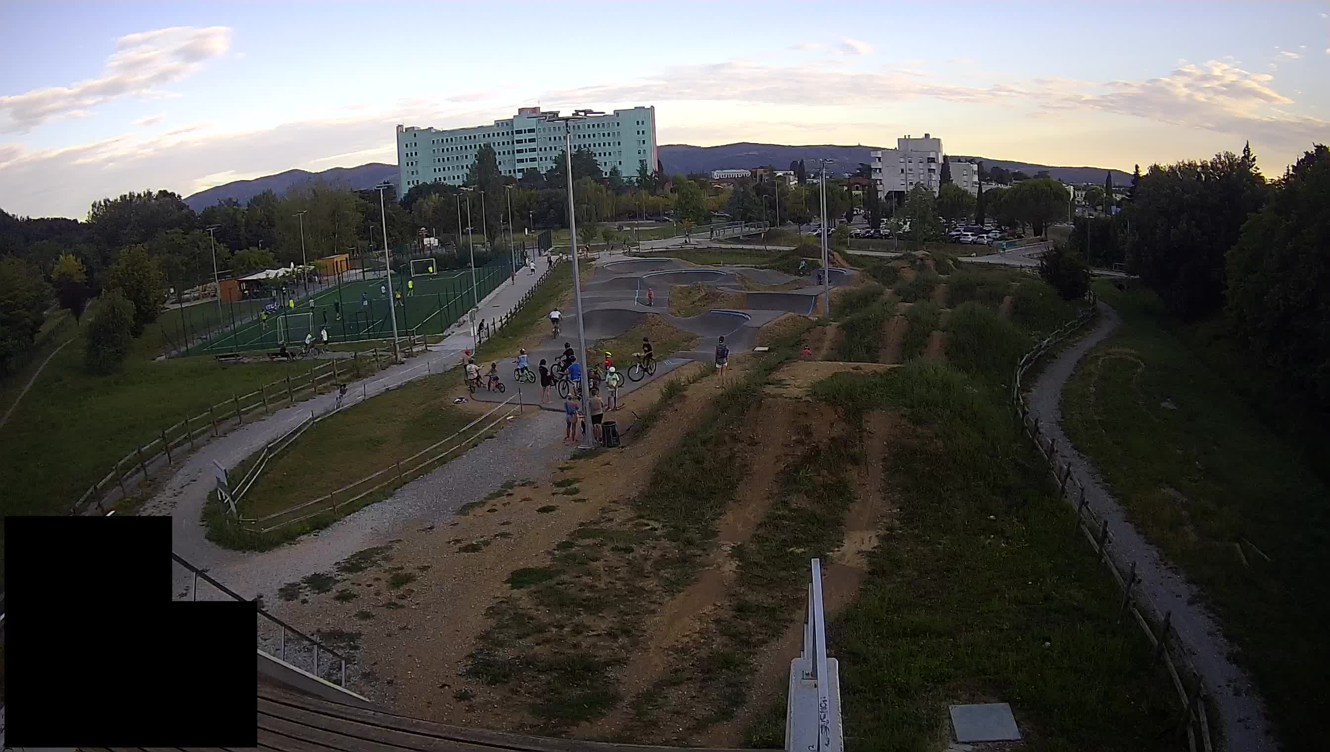 Cámara web en vivo del parque deportivo Šempeter pri Gorici – Eslovenia