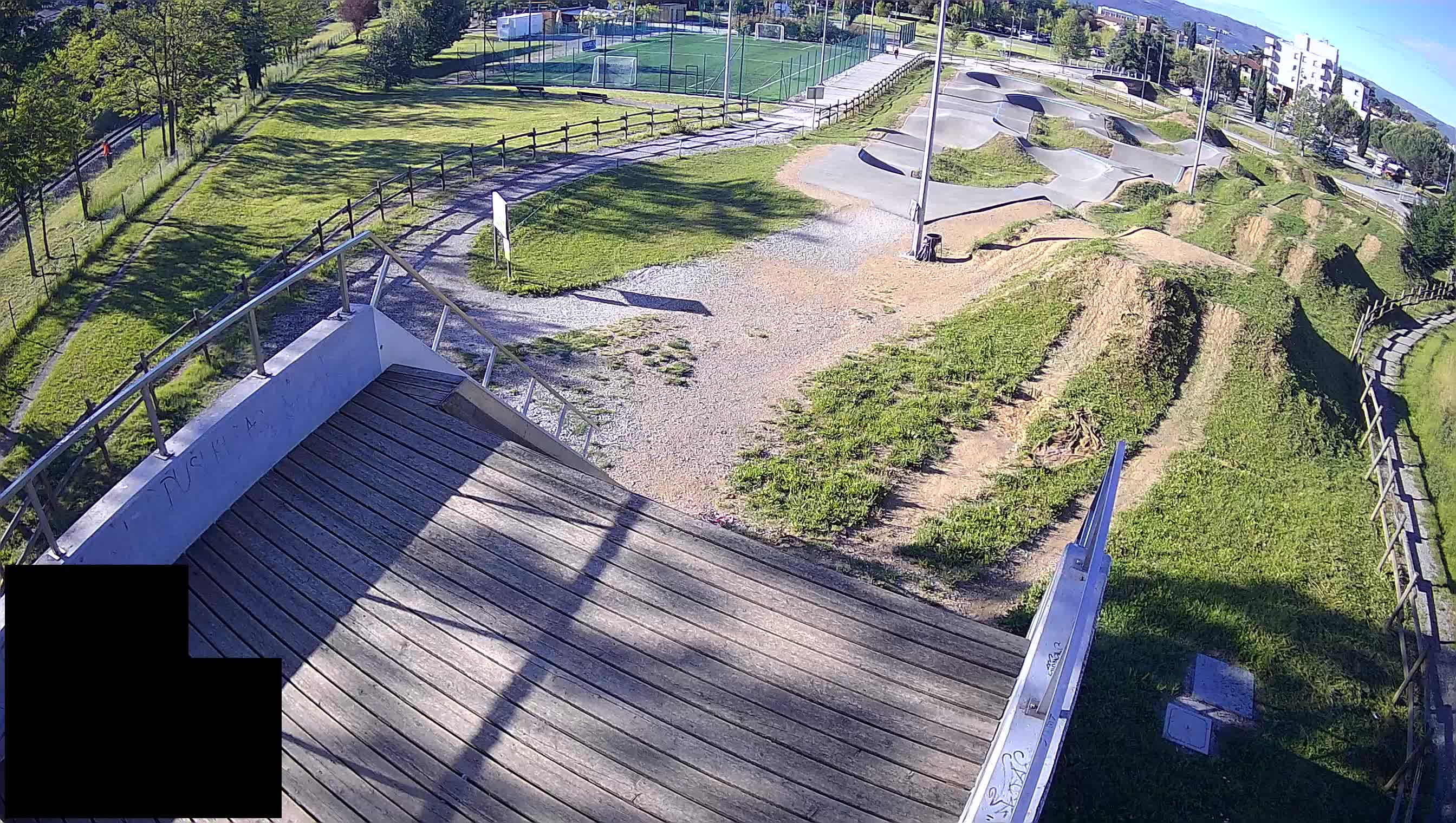 Cámara web en vivo del parque deportivo Šempeter pri Gorici – Eslovenia