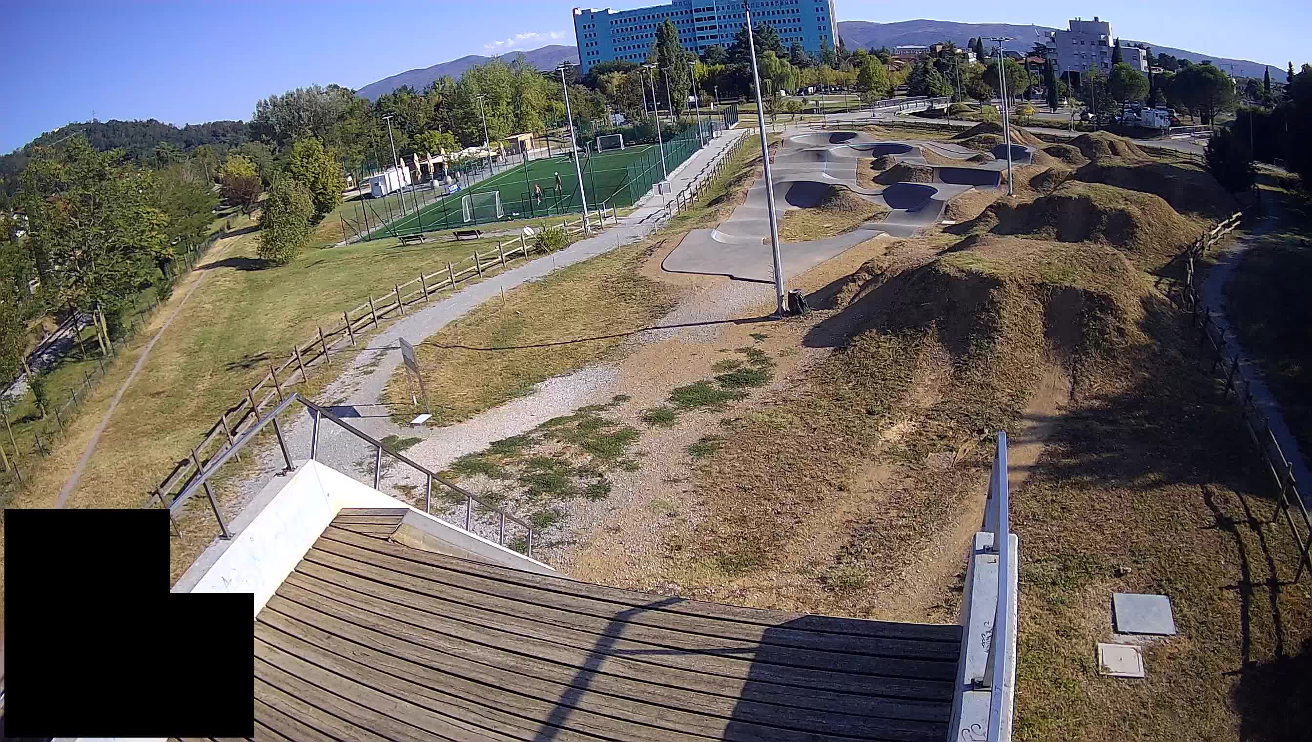 Cámara web en vivo del parque deportivo Šempeter pri Gorici – Eslovenia