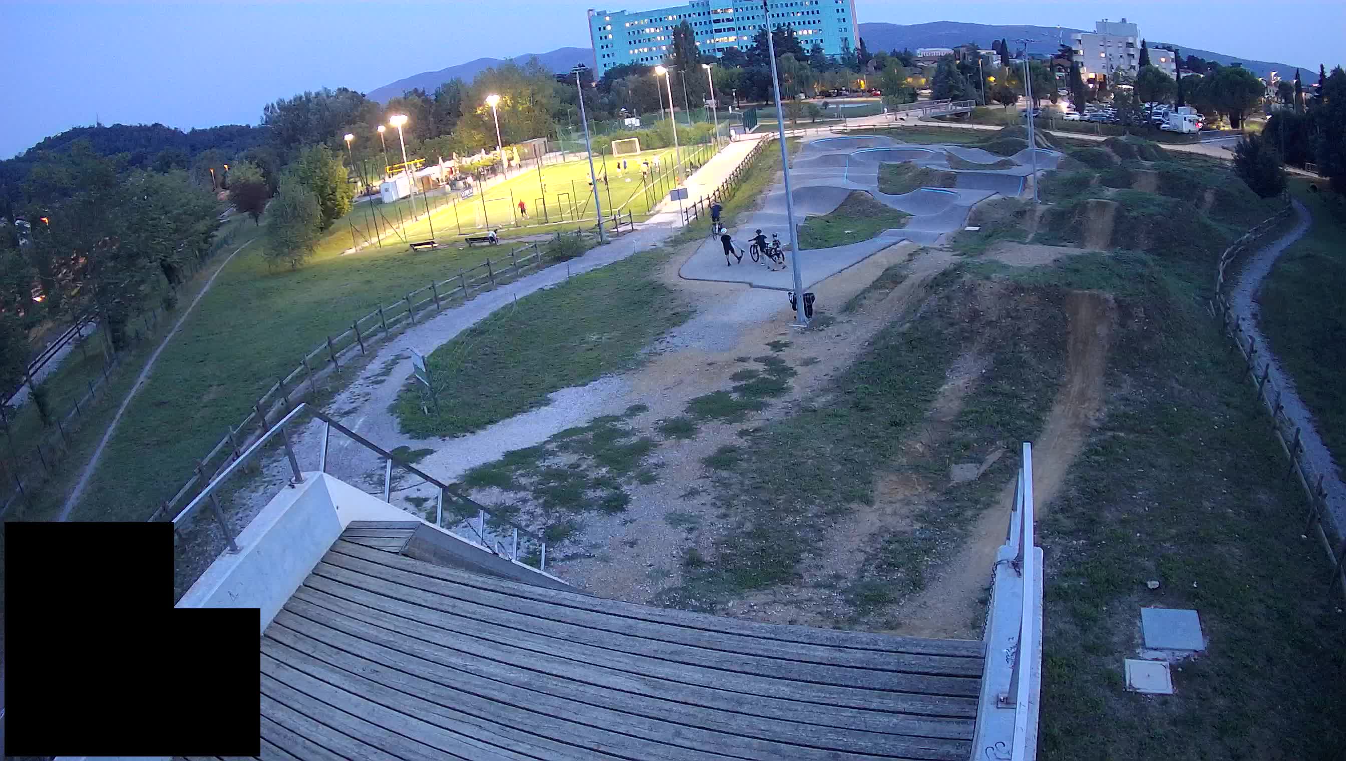 Cámara web en vivo del parque deportivo Šempeter pri Gorici – Eslovenia