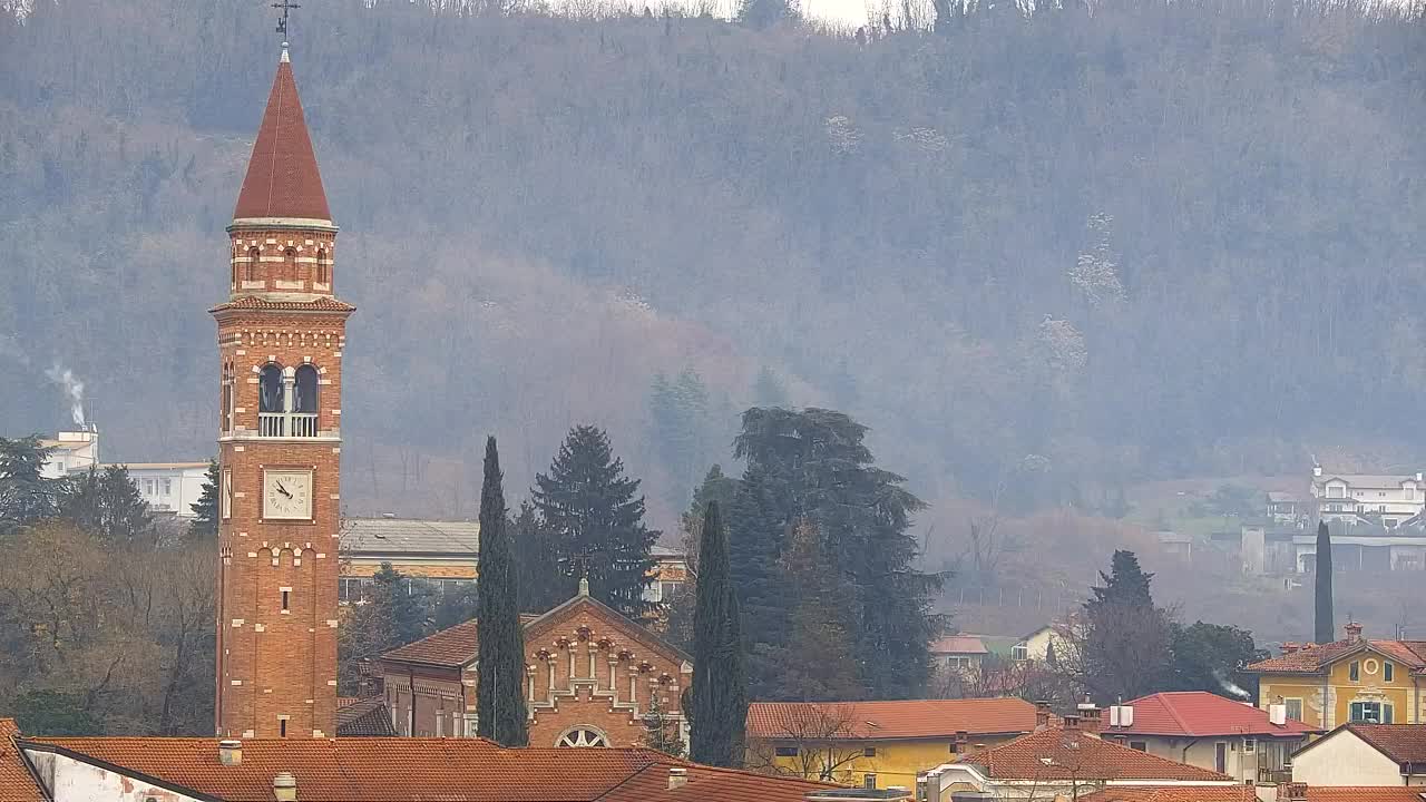 Čudovit panoramski pogled na Šempeter pri Gorici