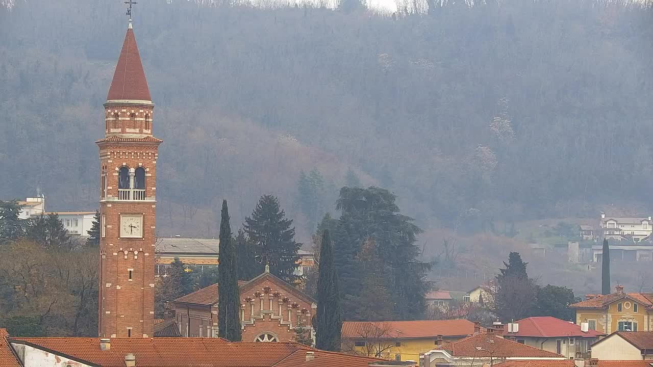 Čudovit panoramski pogled na Šempeter pri Gorici