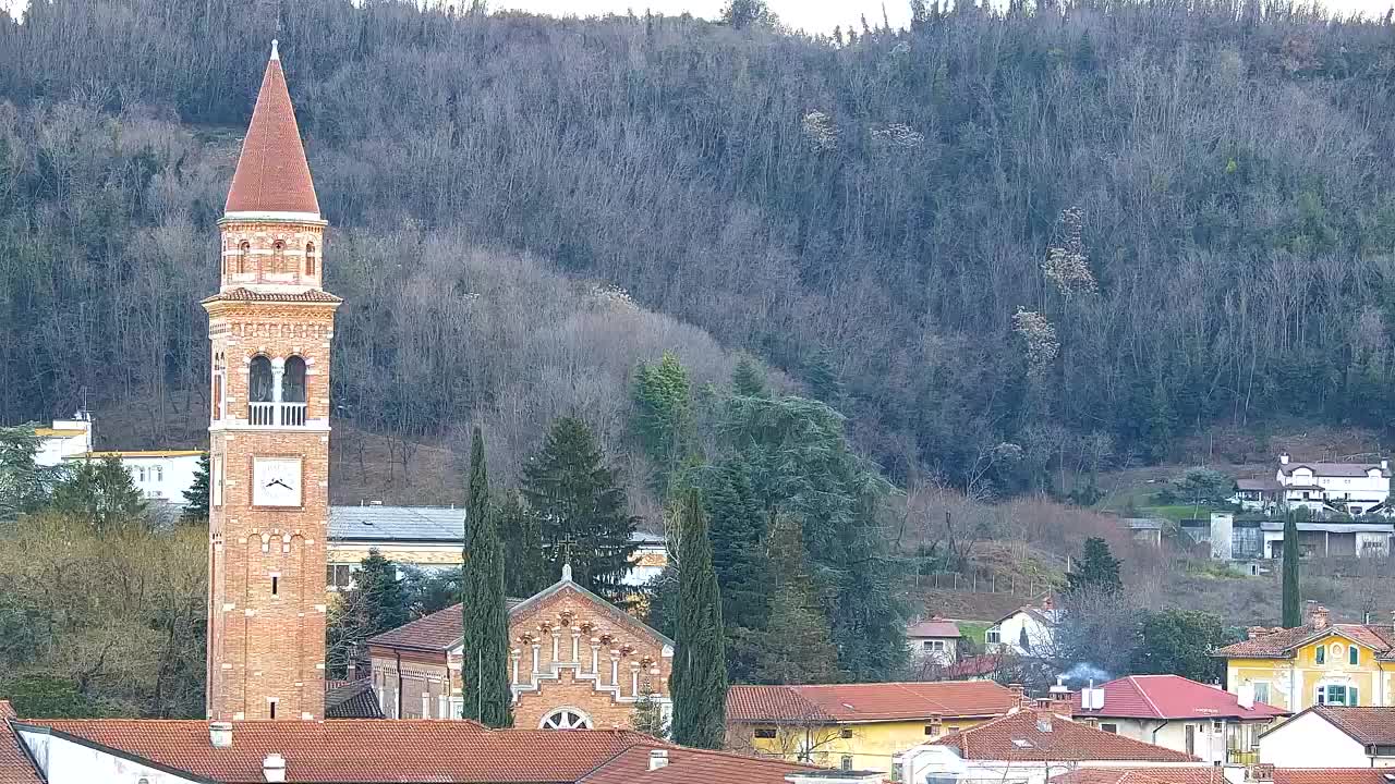 Čudovit panoramski pogled na Šempeter pri Gorici