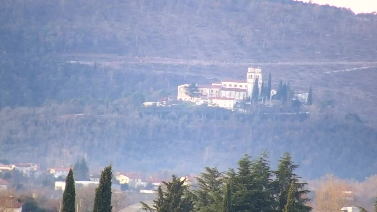 Čudovit panoramski pogled na Šempeter pri Gorici