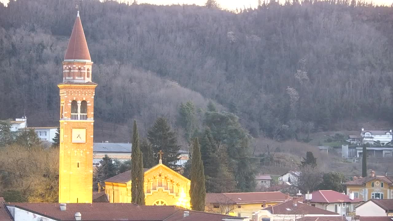 Prekrasan panoramski pogled na Šempeter pri Gorici