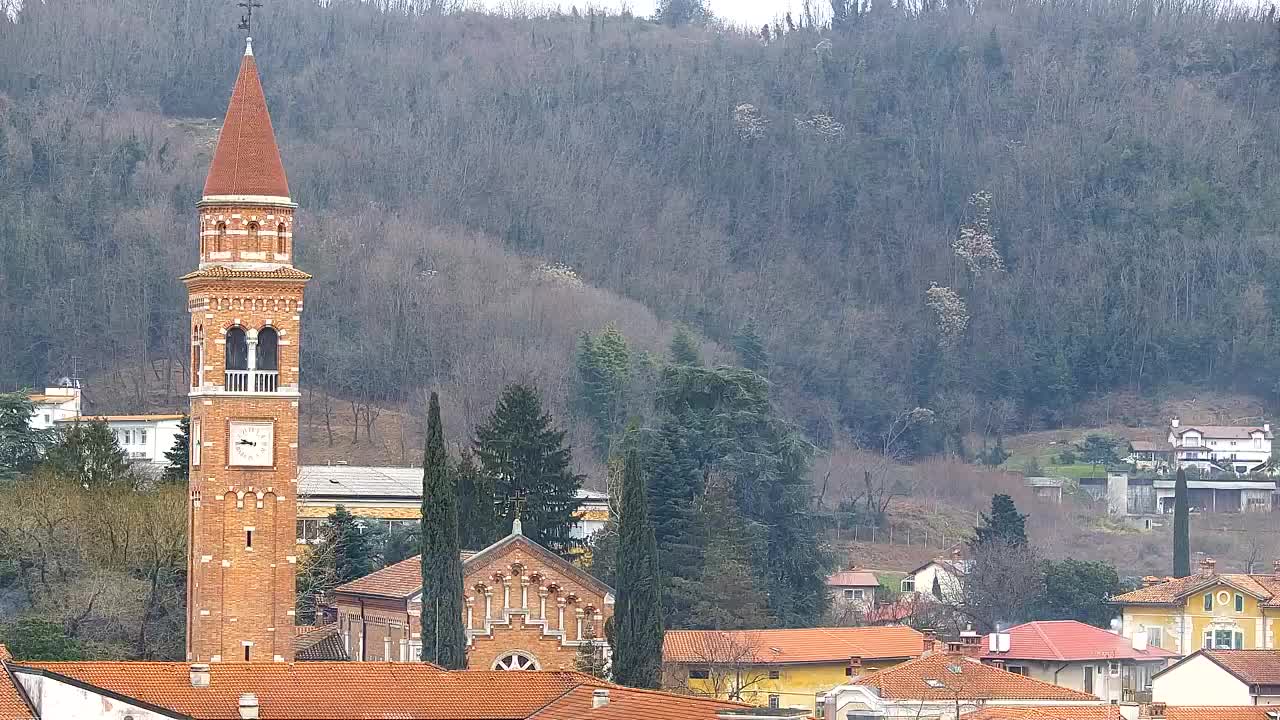 Čudovit panoramski pogled na Šempeter pri Gorici