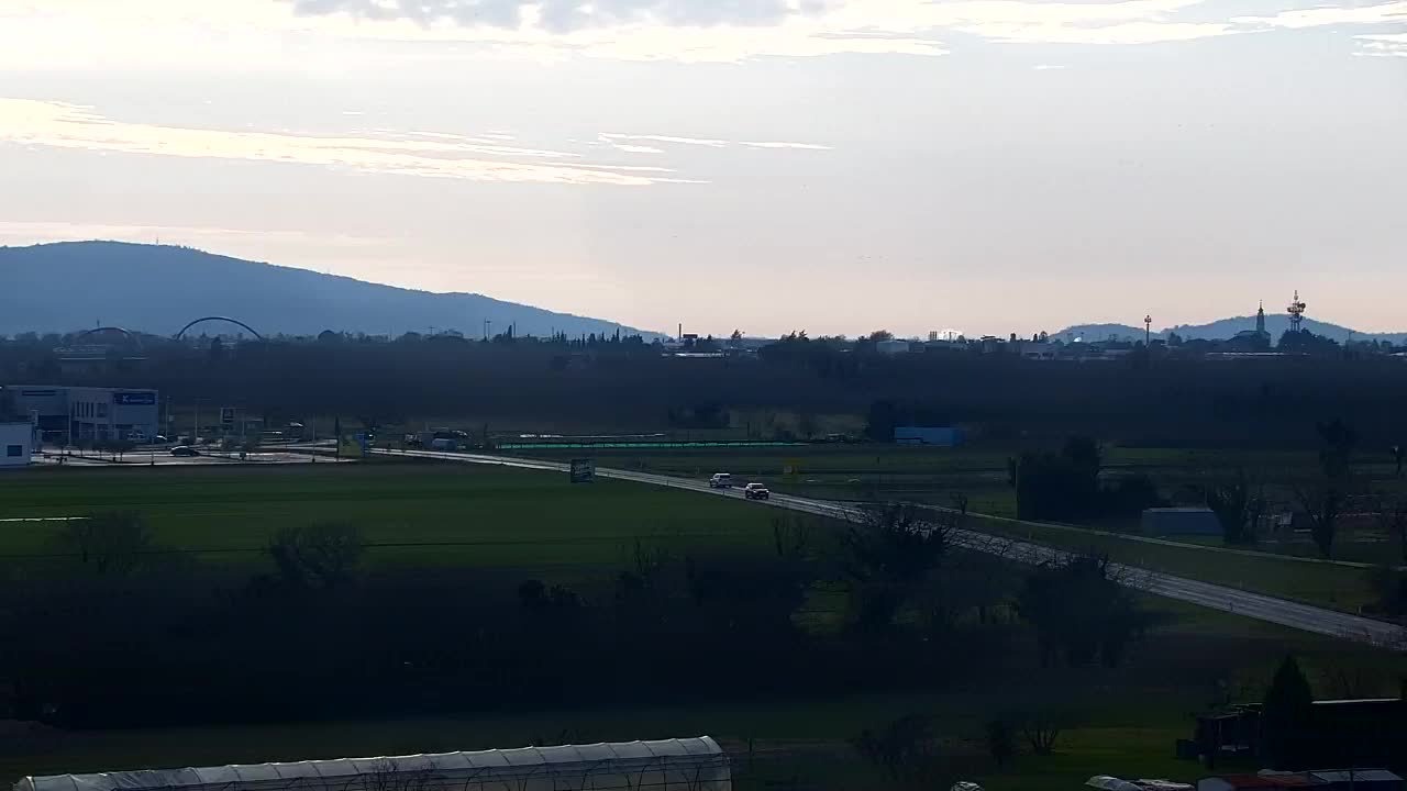 Čudovit panoramski pogled na Šempeter pri Gorici