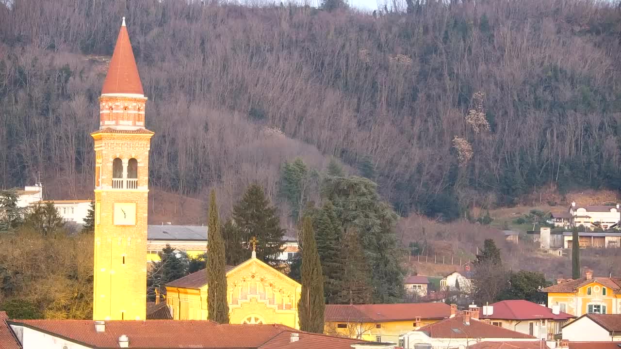 Čudovit panoramski pogled na Šempeter pri Gorici