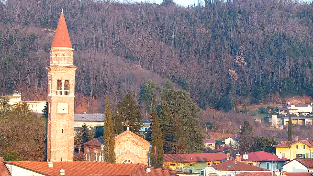 Prekrasan panoramski pogled na Šempeter pri Gorici