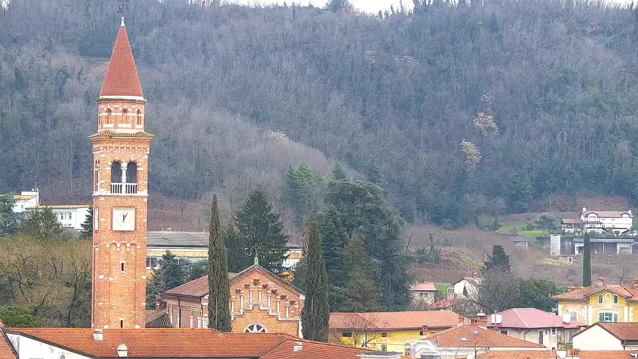 Prekrasan panoramski pogled na Šempeter pri Gorici