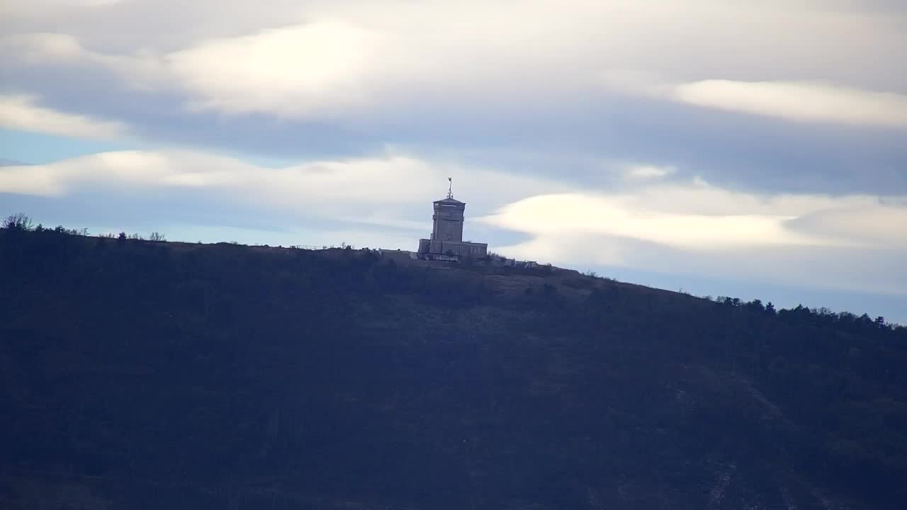 Čudovit panoramski pogled na Šempeter pri Gorici