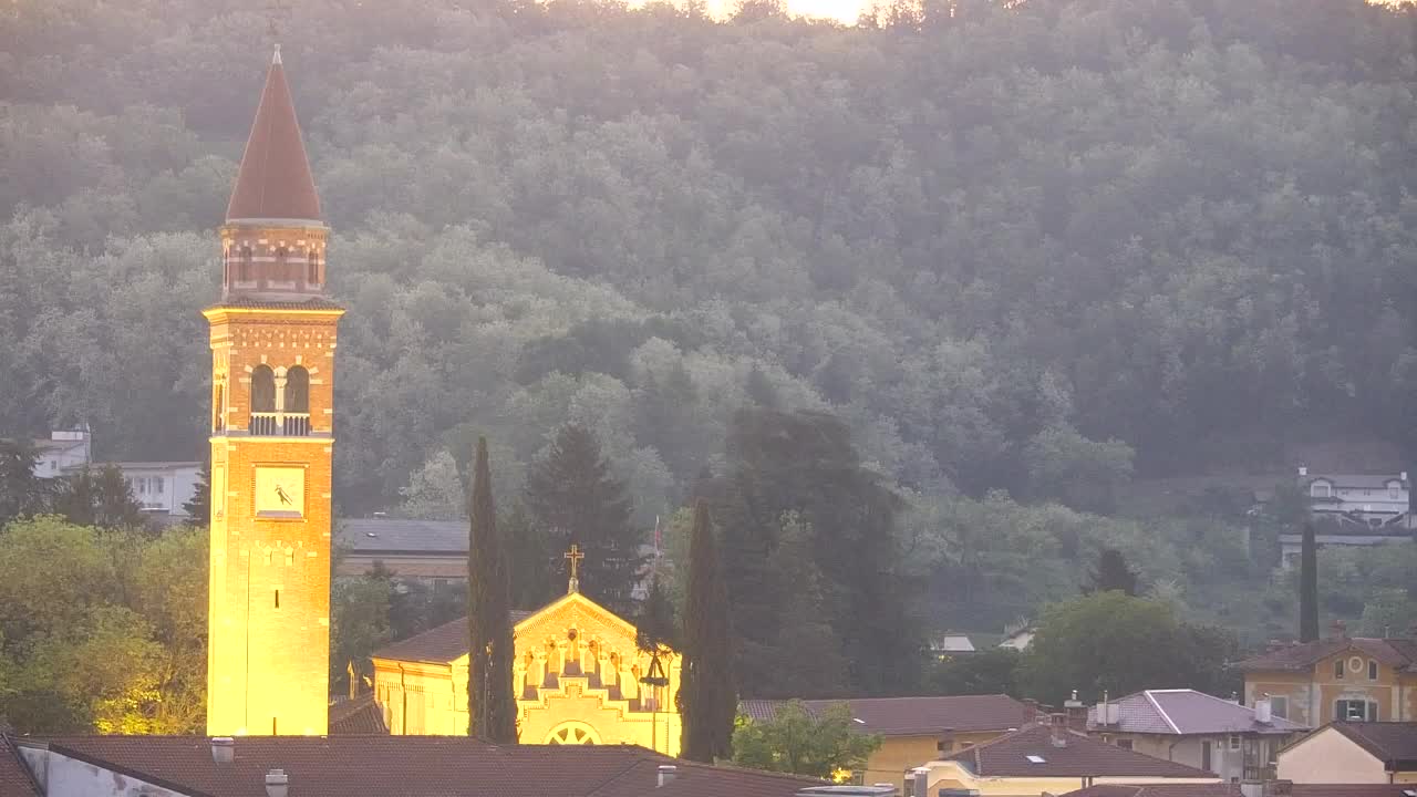 Panorama mozzafiato di Šempeter pri Gorici