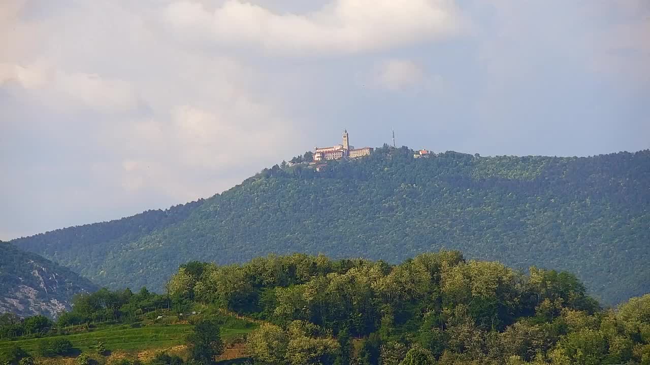 Čudovit panoramski pogled na Šempeter pri Gorici