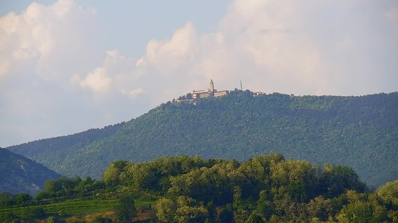 Čudovit panoramski pogled na Šempeter pri Gorici