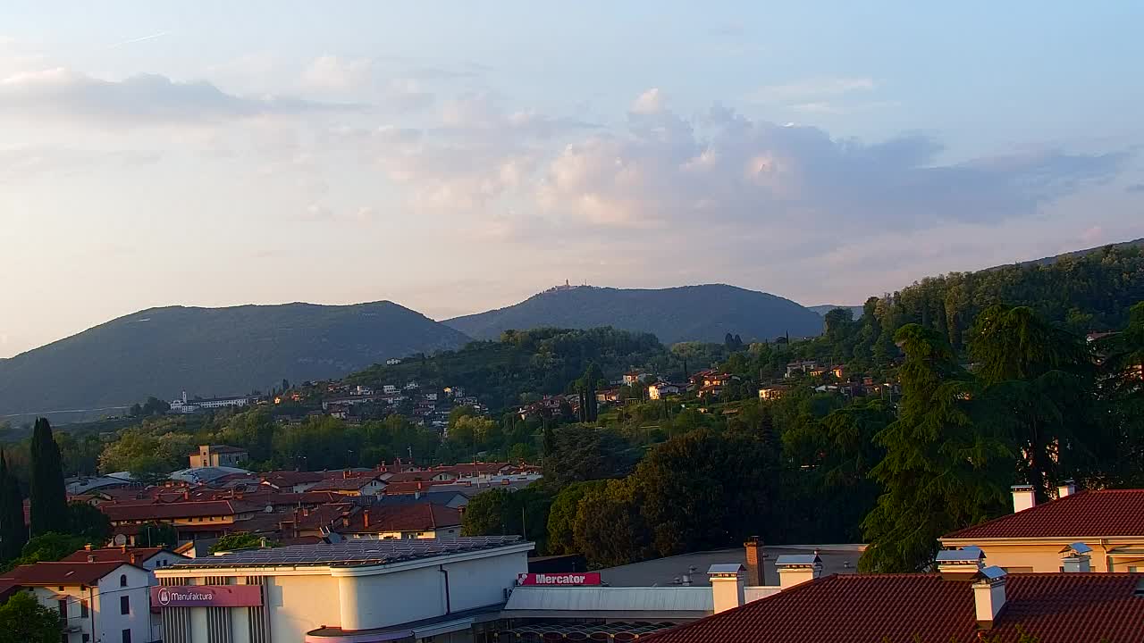 Čudovit panoramski pogled na Šempeter pri Gorici