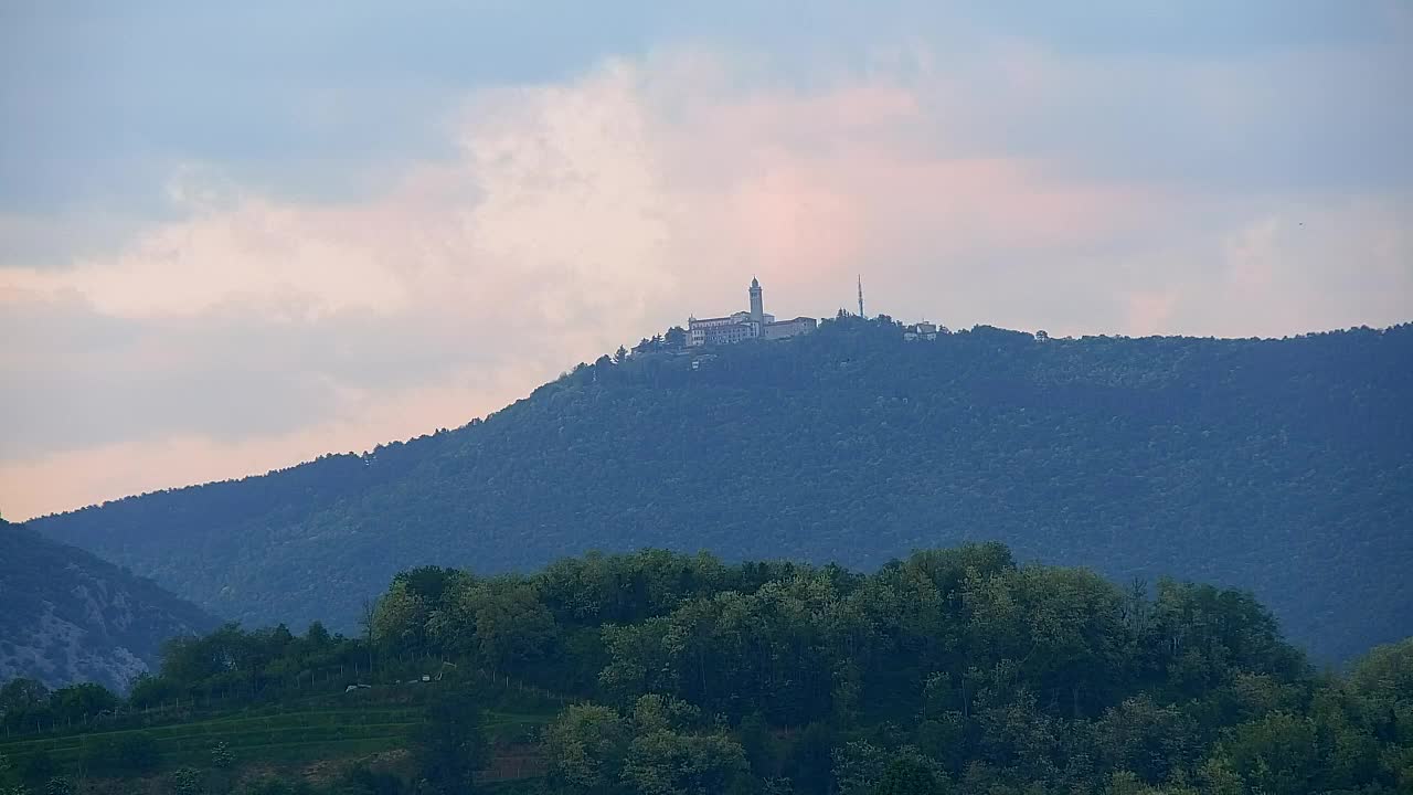 Prekrasan panoramski pogled na Šempeter pri Gorici