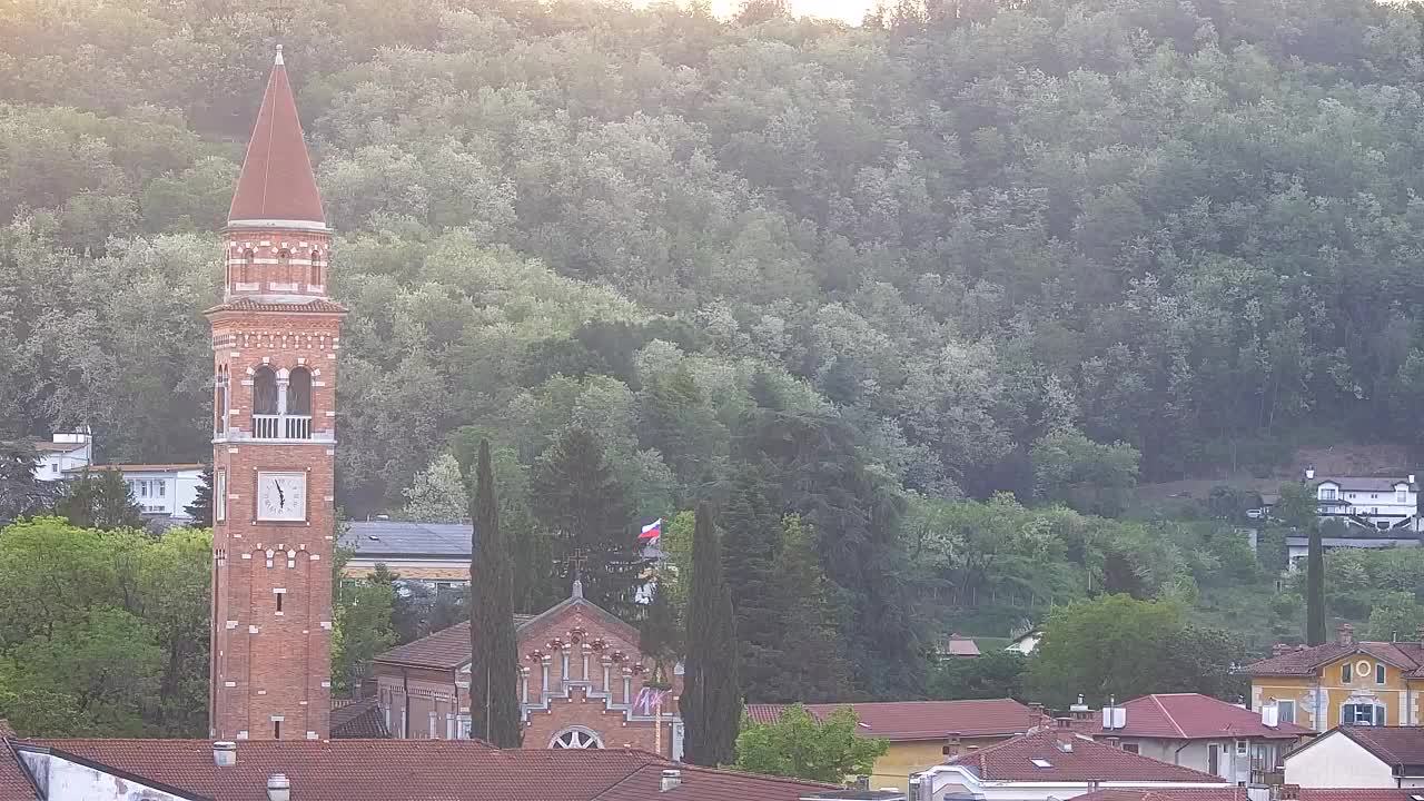 Prekrasan panoramski pogled na Šempeter pri Gorici