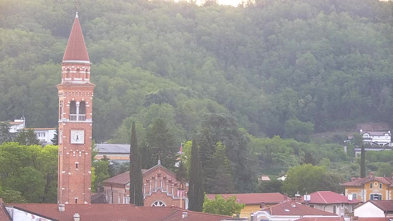 Prekrasan panoramski pogled na Šempeter pri Gorici