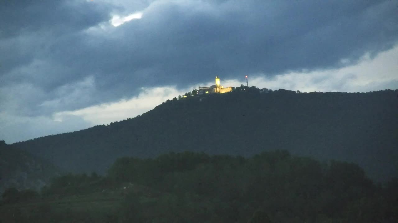 Čudovit panoramski pogled na Šempeter pri Gorici