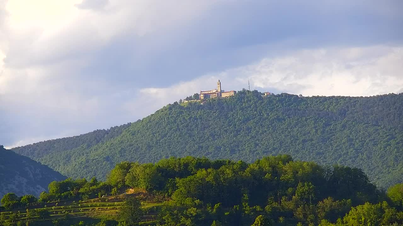 Panorama mozzafiato di Šempeter pri Gorici