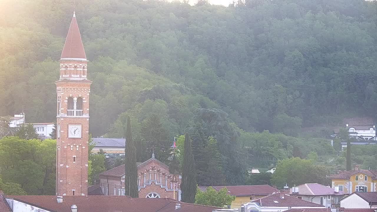 Panorama mozzafiato di Šempeter pri Gorici