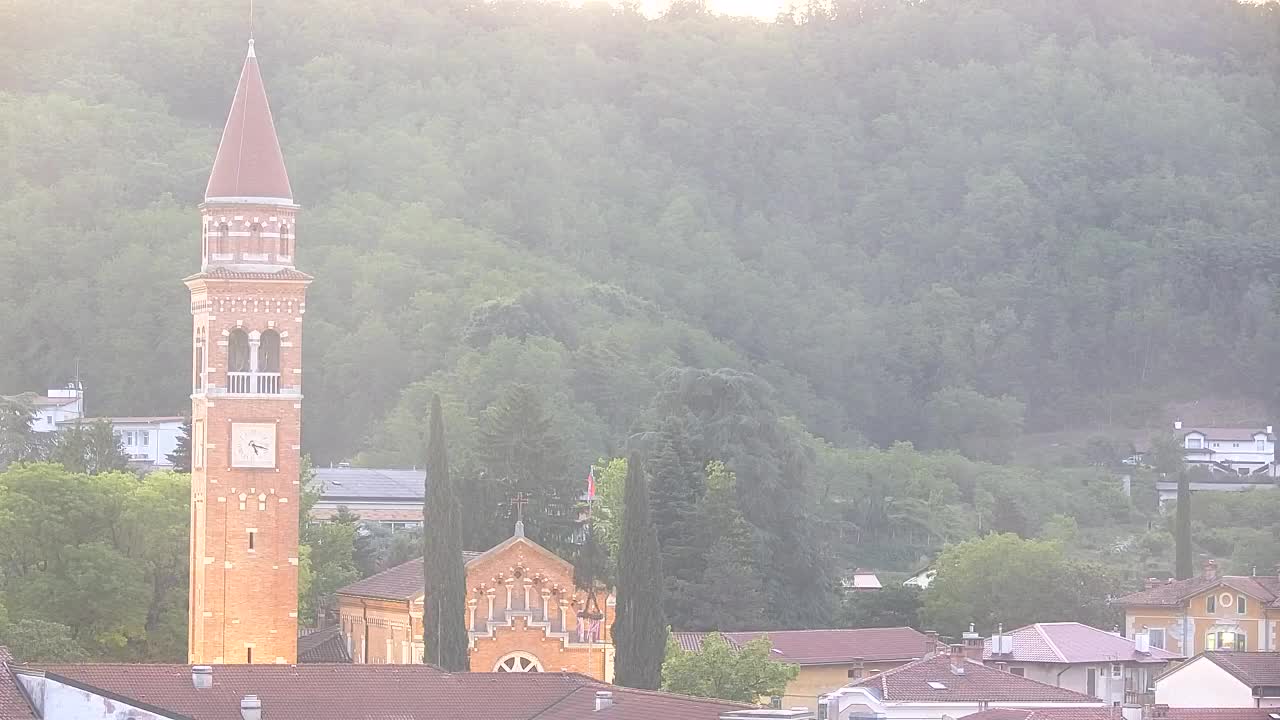 Prekrasan panoramski pogled na Šempeter pri Gorici