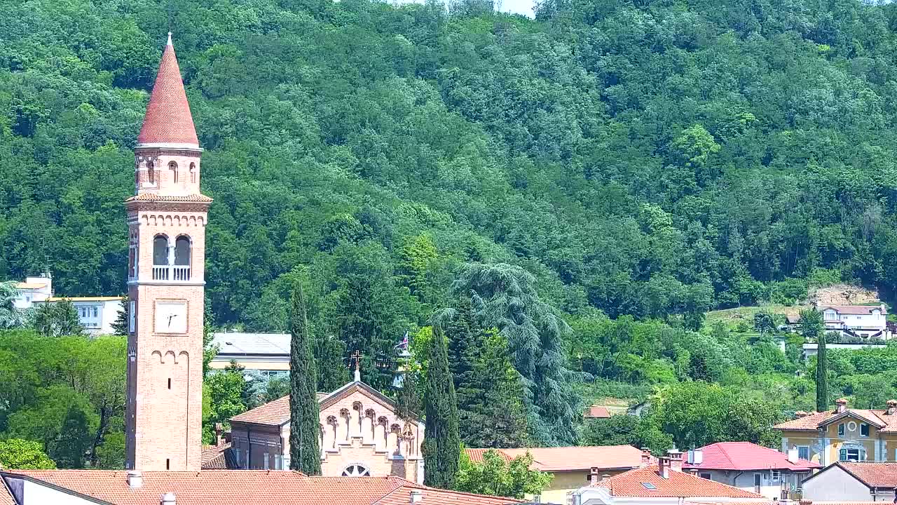 Čudovit panoramski pogled na Šempeter pri Gorici