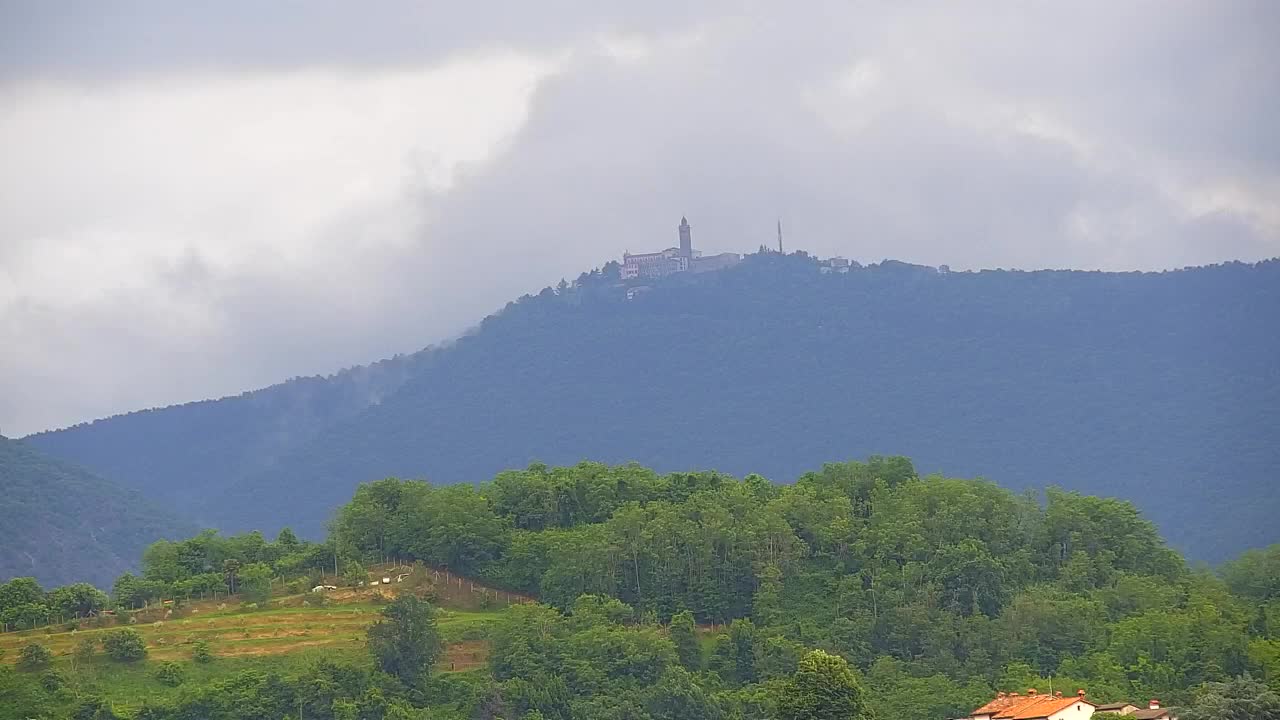 Panorama mozzafiato di Šempeter pri Gorici