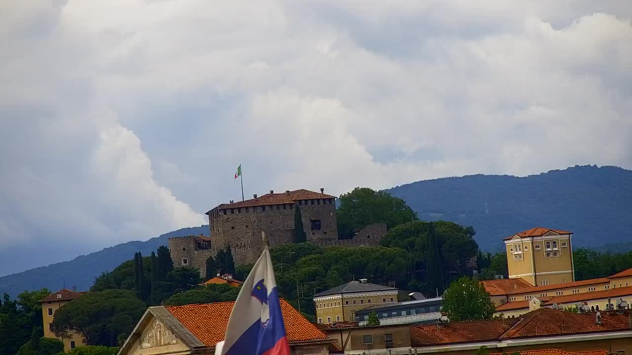 Čudovit panoramski pogled na Šempeter pri Gorici