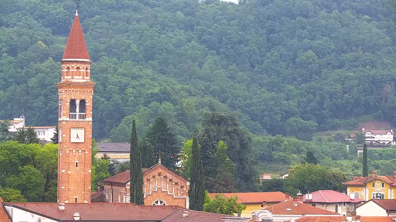 Čudovit panoramski pogled na Šempeter pri Gorici